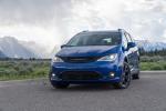 Chrysler Pacifica Limited S Appearance Package 2017 года